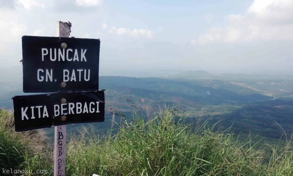 destinasi hiking ramah keluarga dengan panorama menakjubkan